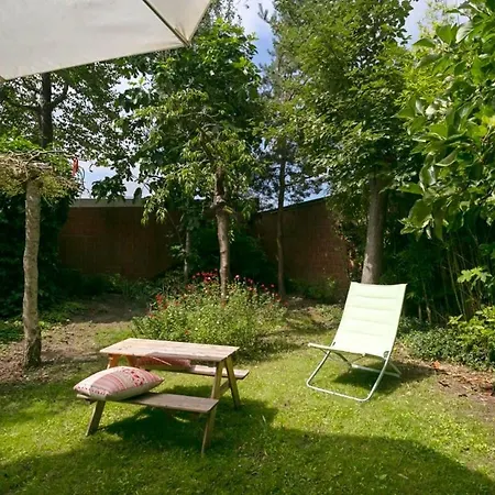 Huswell - Modernist Design House With Garden Near The Tatil Evi